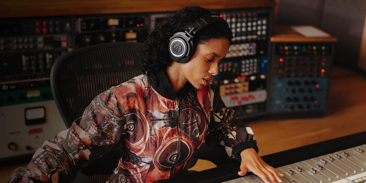 Studio Headphones vs. Monitors 2025 — Which Fits Your Space?